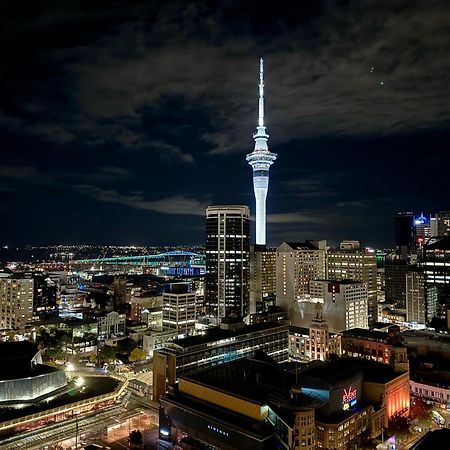 Skytower And City View 2 Bedroom Apartment On High Floor Auckland Kültér fotó