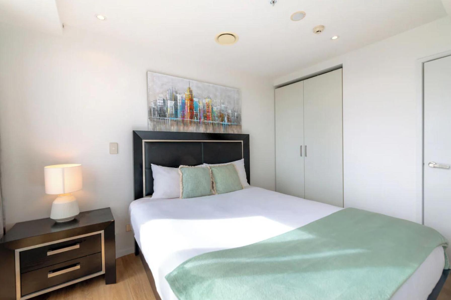 Skytower And City View 2 Bedroom Apartment On High Floor Auckland Kültér fotó