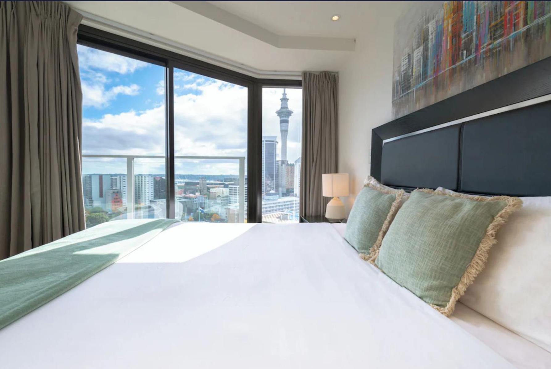 Skytower And City View 2 Bedroom Apartment On High Floor Auckland Kültér fotó